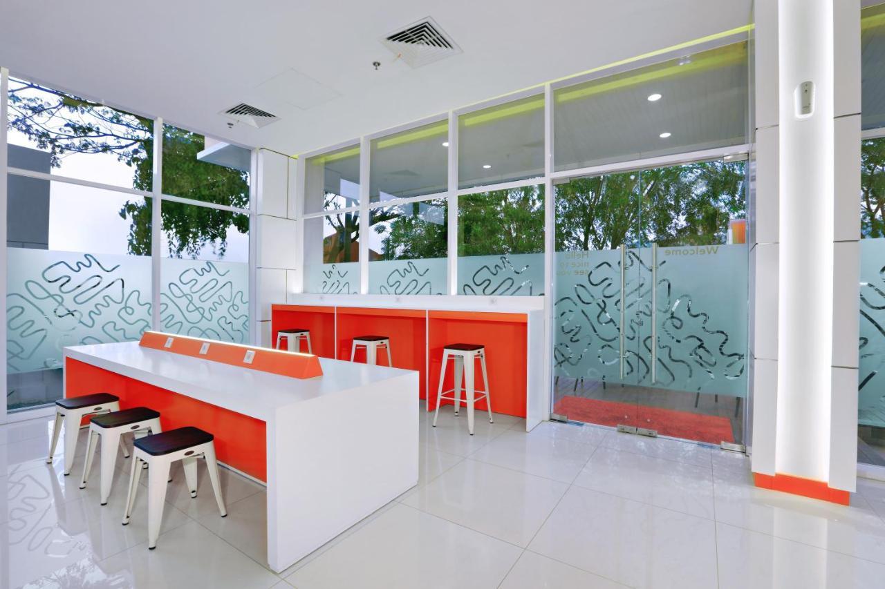 Starlet Hotel Jakarta Airport Tangerang Buitenkant foto